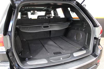 2017 Jeep Grand Cherokee - Thumbnail