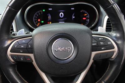 2017 Jeep Grand Cherokee - Thumbnail