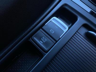 2017 Volkswagen Golf - Thumbnail