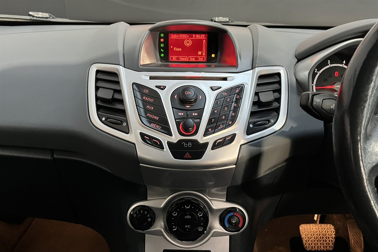 2011 Ford Fiesta
