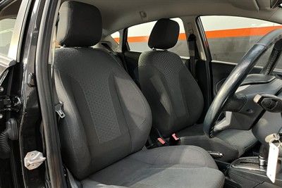 2011 Ford Fiesta - Thumbnail