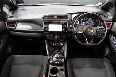 2018 Nissan Leaf - Thumbnail