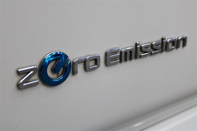 2018 Nissan Leaf - Thumbnail