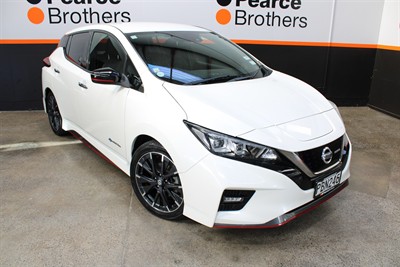 2018 Nissan Leaf - Thumbnail