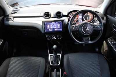 2022 Suzuki Swift - Thumbnail
