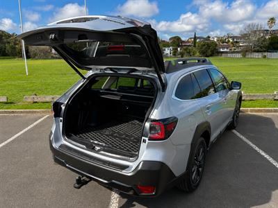 2023 Subaru Outback - Thumbnail