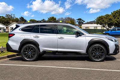 2023 Subaru Outback - Thumbnail