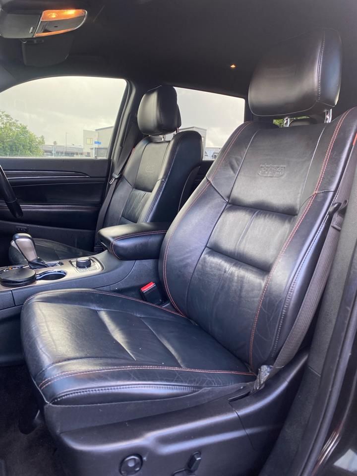 2016 Jeep GRAND CHEROKEE
