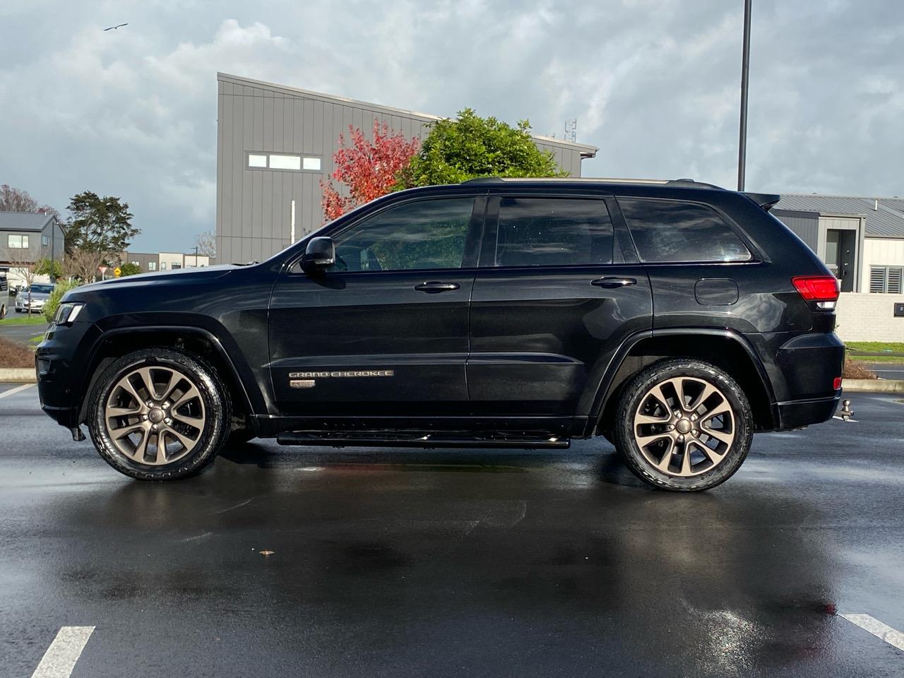 2016 Jeep GRAND CHEROKEE