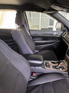 2017 Jeep GRAND CHEROKEE - Thumbnail