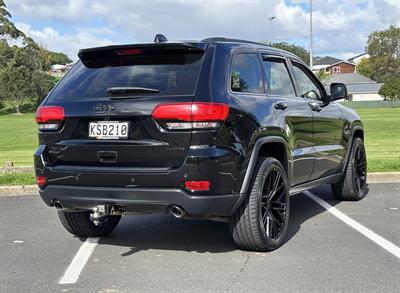 2017 Jeep GRAND CHEROKEE - Thumbnail