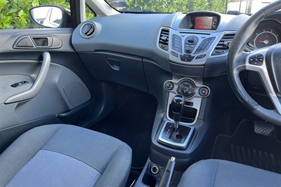 2010 Ford Fiesta - Thumbnail