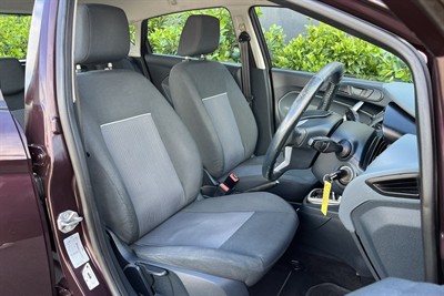 2010 Ford Fiesta - Thumbnail
