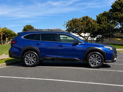 2023 Subaru Outback - Thumbnail