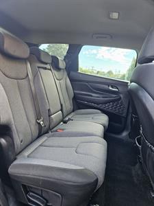 2020 Hyundai SANTA FE - Thumbnail