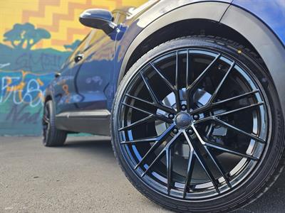 2020 Hyundai SANTA FE - Thumbnail