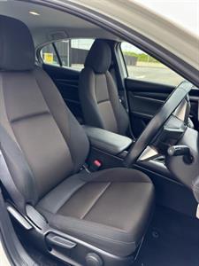 2022 Mazda Mazda3 - Thumbnail