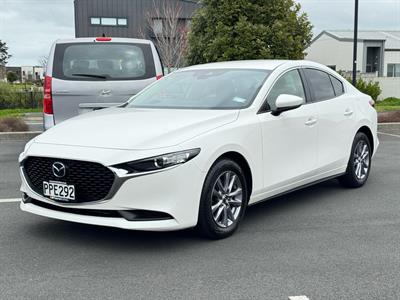 2022 Mazda Mazda3 - Thumbnail