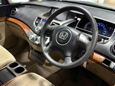 2005 Honda Odyssey - Thumbnail