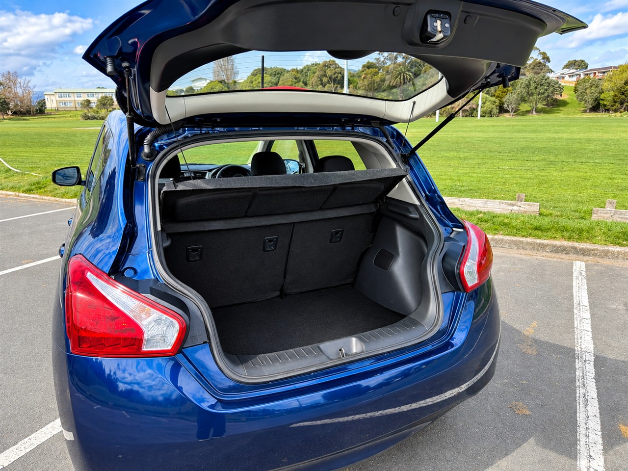 2015 Nissan PULSAR