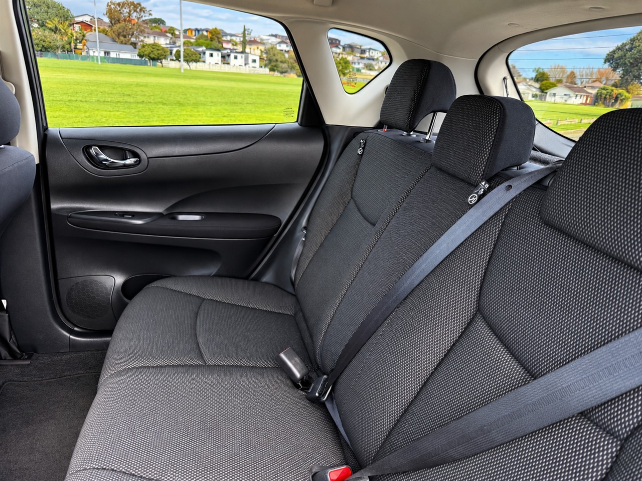 2015 Nissan PULSAR