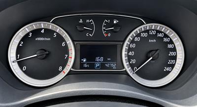 2015 Nissan PULSAR - Thumbnail