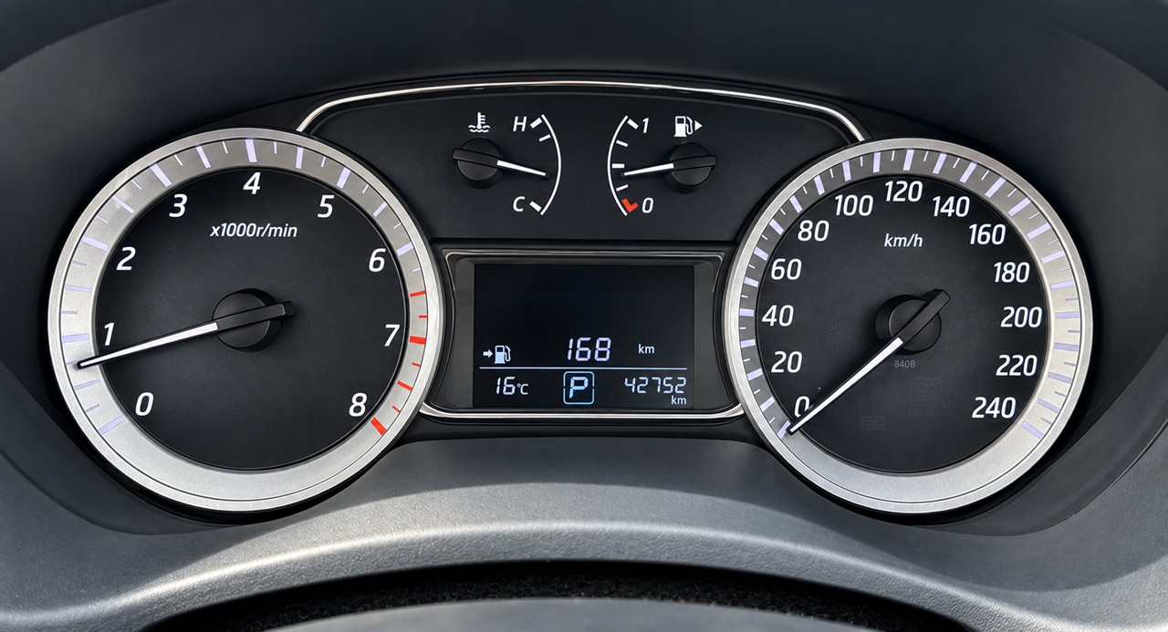 2015 Nissan PULSAR