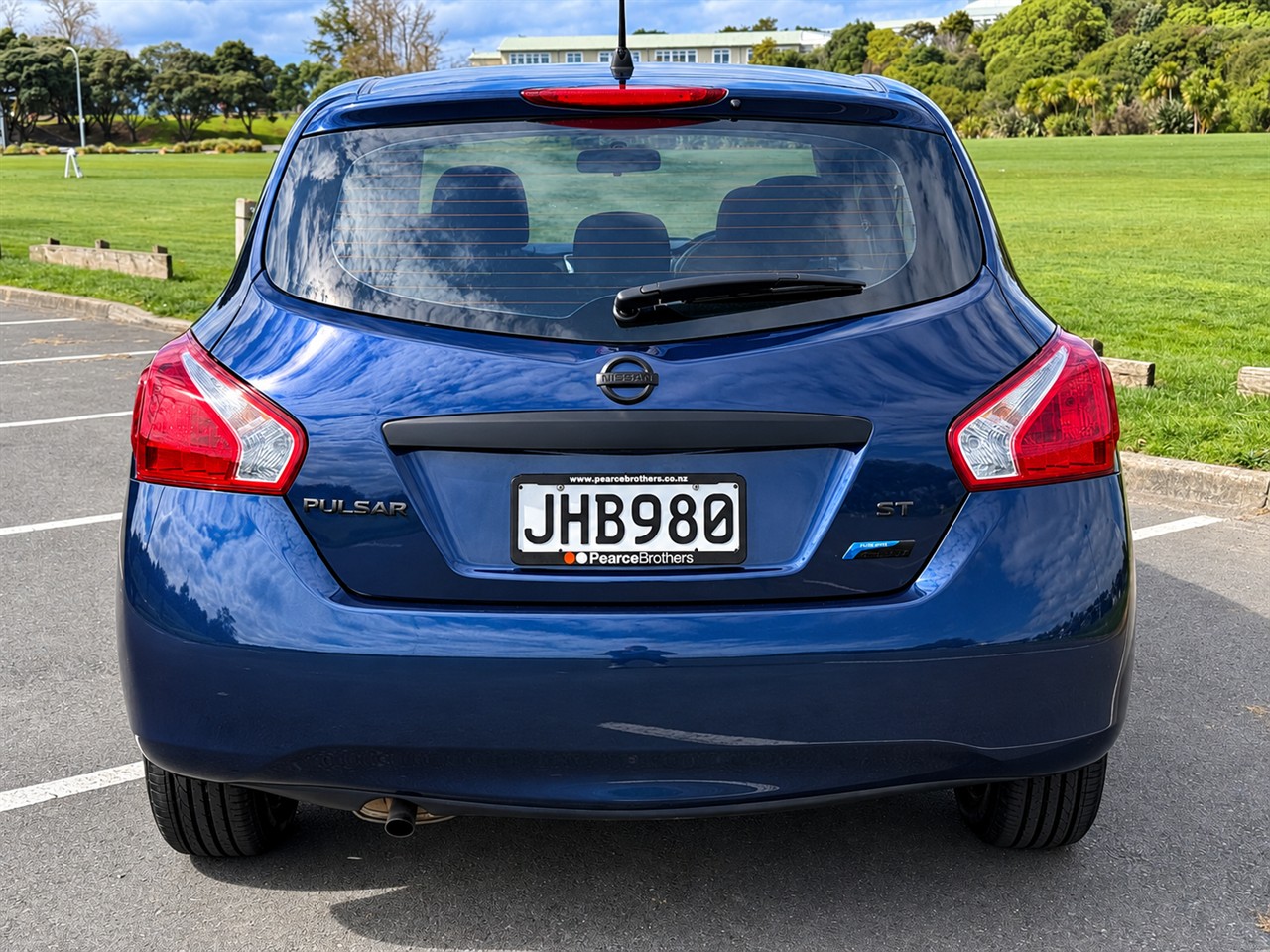 2015 Nissan PULSAR