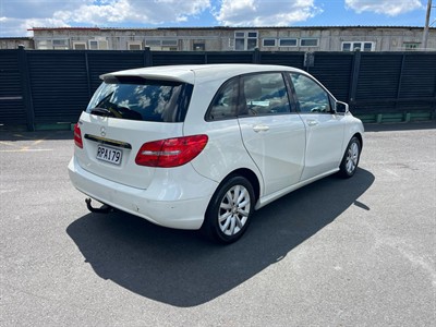 2013 Mercedes-Benz B180 - Thumbnail