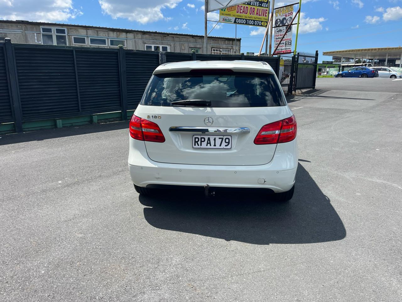 2013 Mercedes-Benz B180