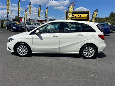 2013 Mercedes-Benz B180 - Thumbnail