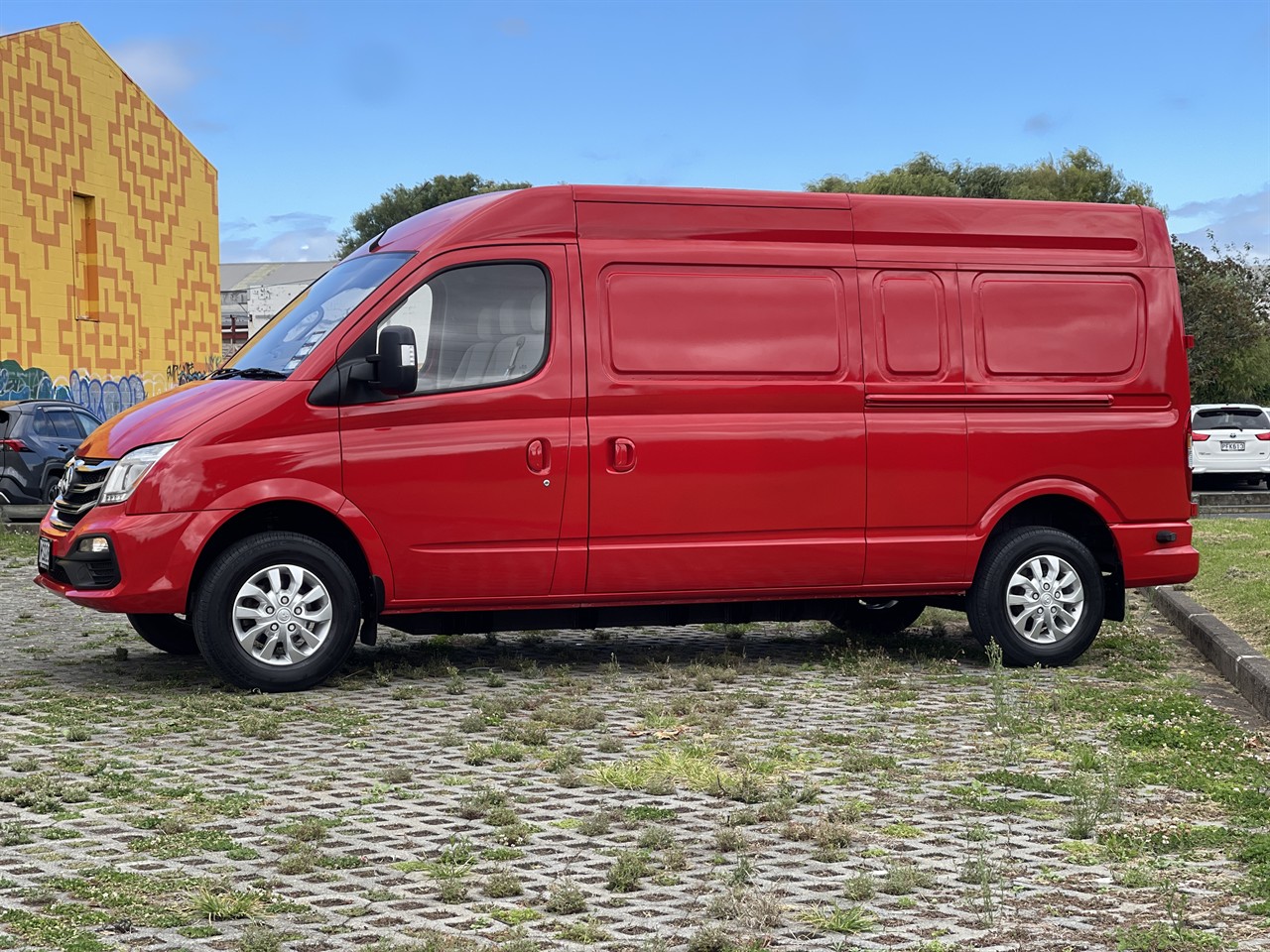 2020 LDV EV80