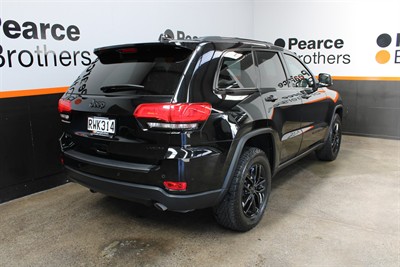 2018 Jeep Grand Cherokee - Thumbnail