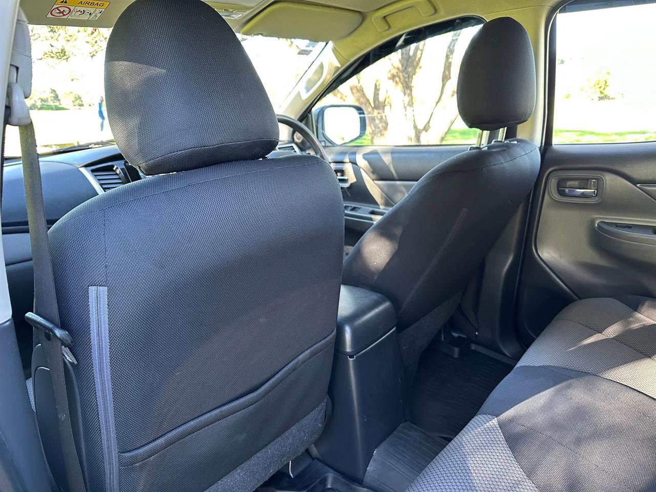 2015 Mitsubishi Triton