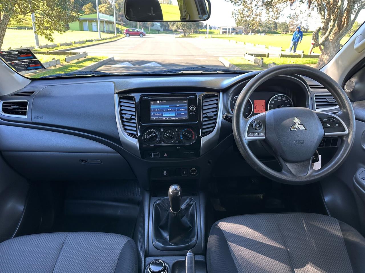 2015 Mitsubishi Triton