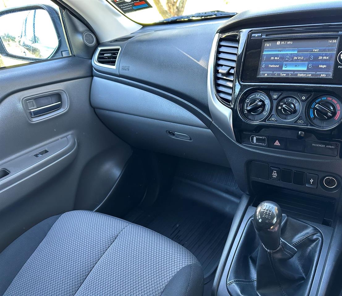 2015 Mitsubishi Triton