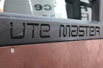 2021 Toyota Hilux - Thumbnail