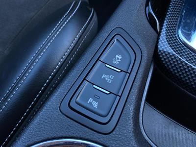 2015 Holden Commodore - Thumbnail