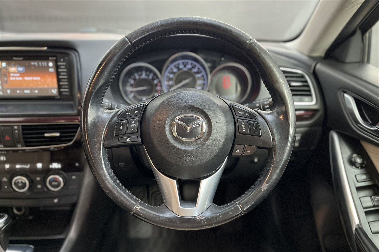 2014 Mazda Atenza