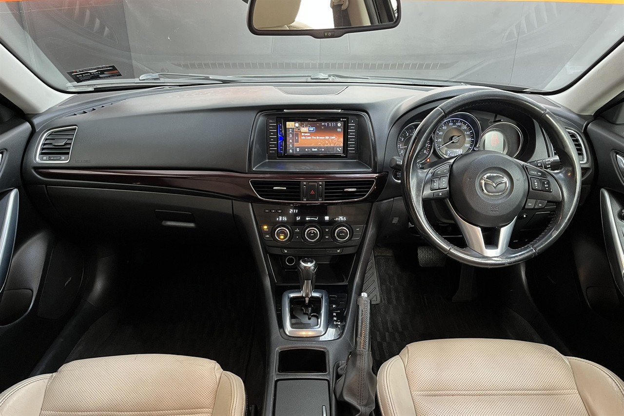 2014 Mazda Atenza
