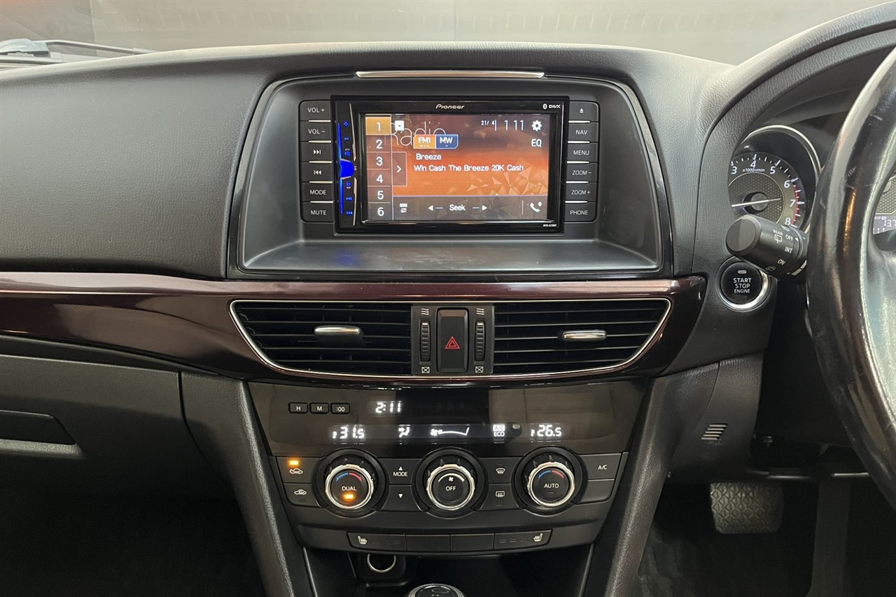 2014 Mazda Atenza