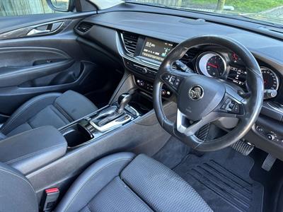 2018 Holden Commodore - Thumbnail