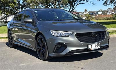 2018 Holden Commodore - Thumbnail