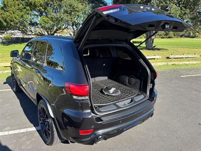 2015 Jeep GRAND CHEROKEE - Thumbnail