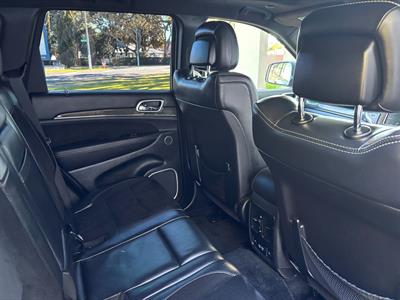 2015 Jeep GRAND CHEROKEE - Thumbnail
