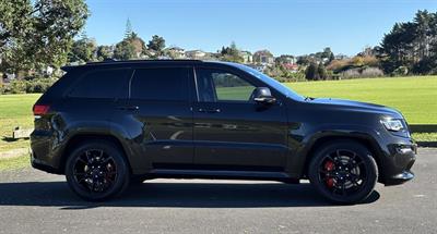 2015 Jeep GRAND CHEROKEE - Thumbnail