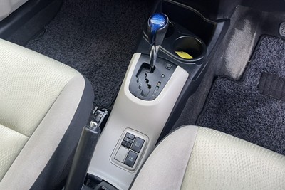 2012 Toyota Aqua - Thumbnail