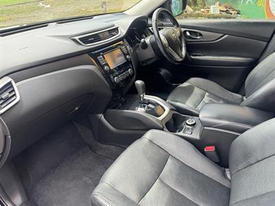 2015 Nissan X-Trail - Thumbnail