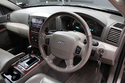 2007 Jeep Grand Cherokee - Thumbnail
