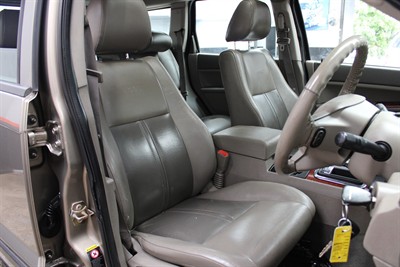 2007 Jeep Grand Cherokee - Thumbnail